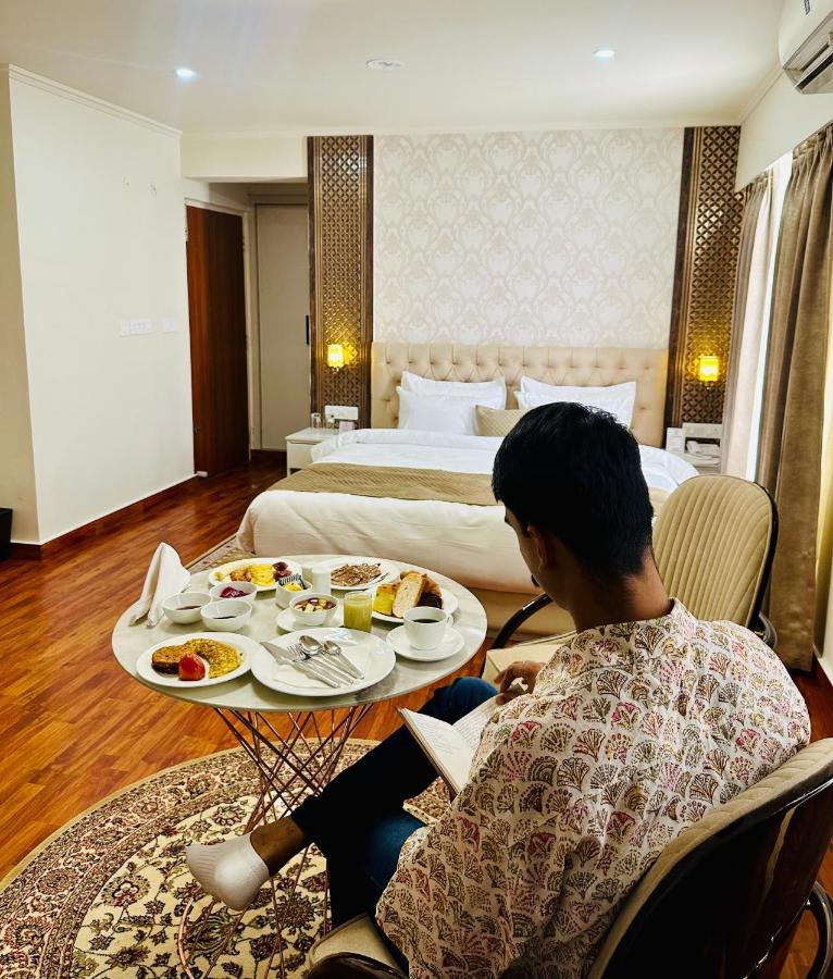 Hotel Amayra Jaipur Exteriör bild